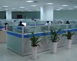 东莞市常平伟之鑫五金电子工具经营部 专注于照相机及器材销售的专业力量